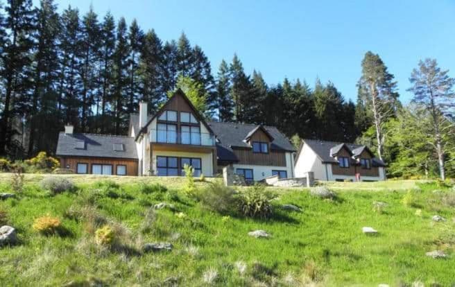 An Outdoor Enthusiasts Piece Of Heaven Apartment Gairlochy Exterior photo