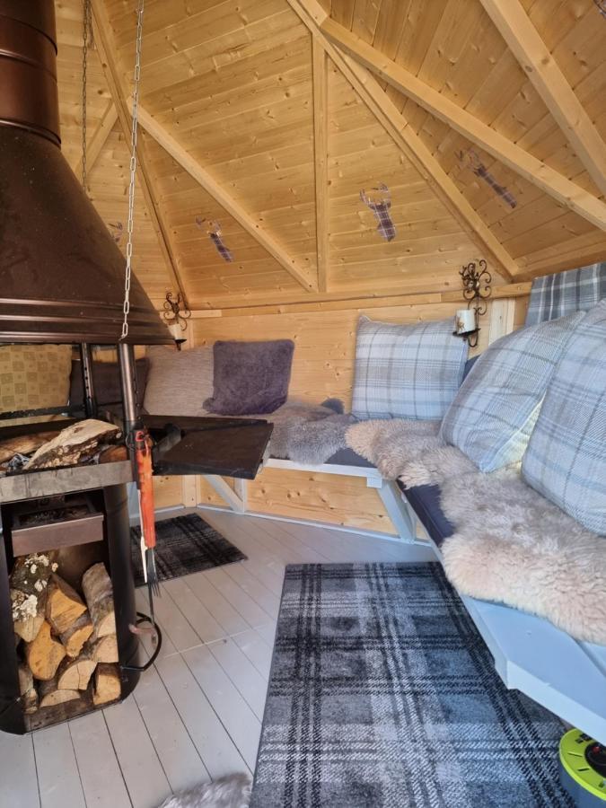 An Outdoor Enthusiasts Piece Of Heaven Apartment Gairlochy Exterior photo
